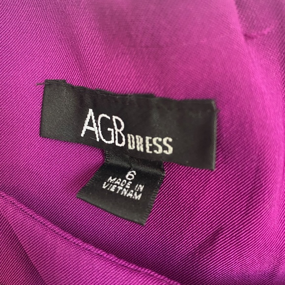 Beautiful purple dress. - Picture 6 of 6